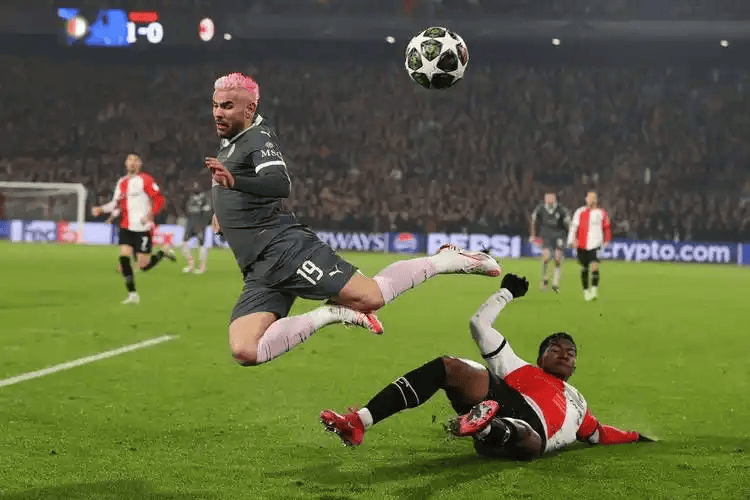 转折点！费耶诺德复出首秀，亚冠清晨攻防权衡，目标明确，阵容厚度经受考验(弗洛伊德的五个阶段口诀)-金年会体育